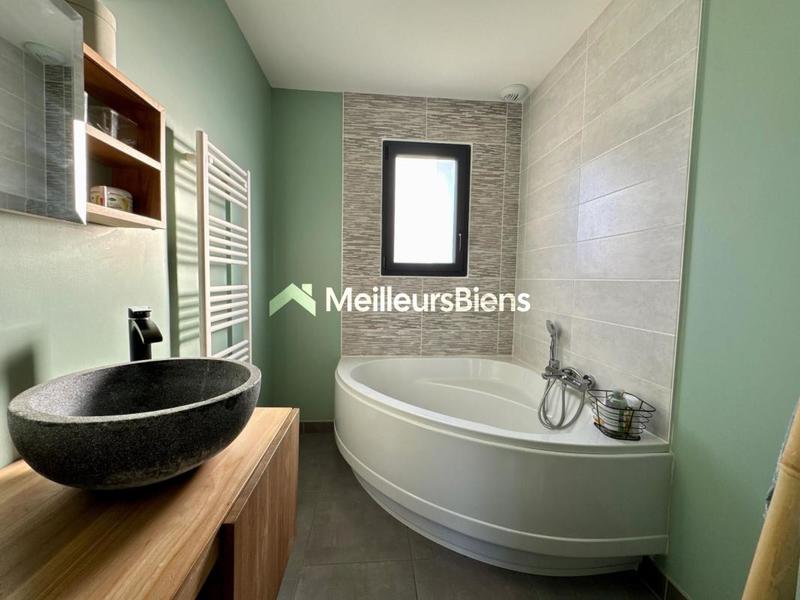 Pavillon - 107 m² - 6 pièces