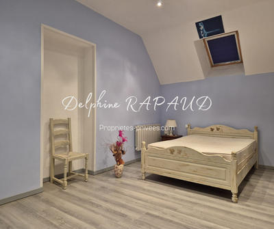 Maison - 205 m² - 9 pièces