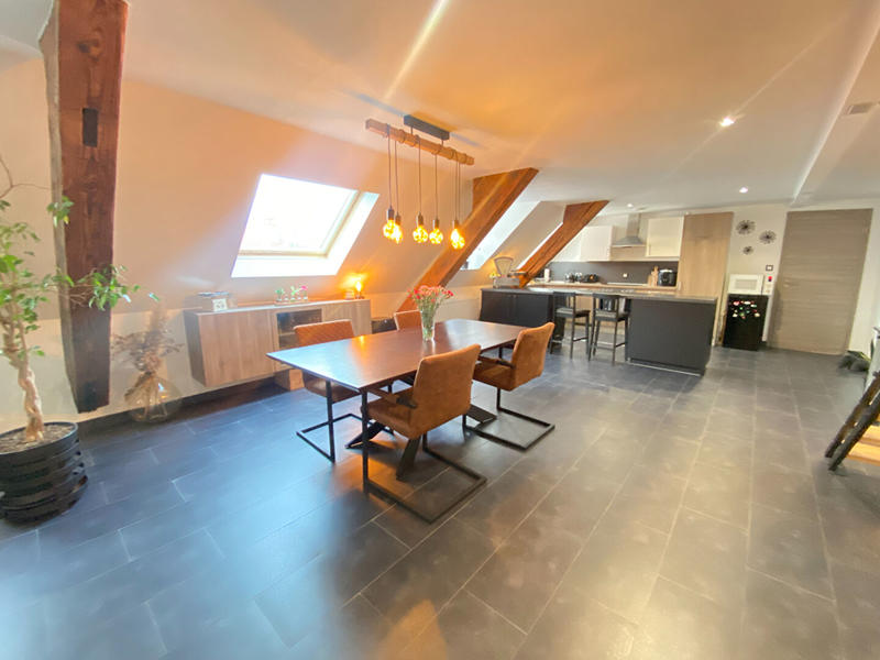 Appartement - 90 m² - 3 pièces