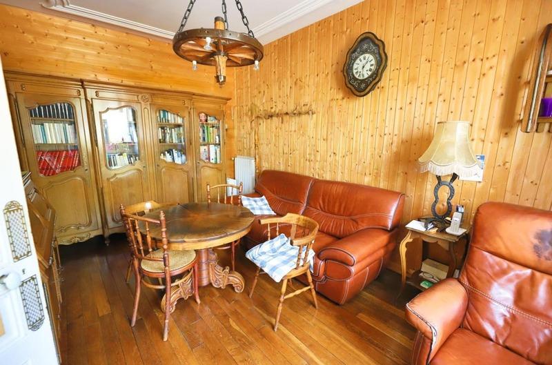 Maison - 210 m² - 15 pièces