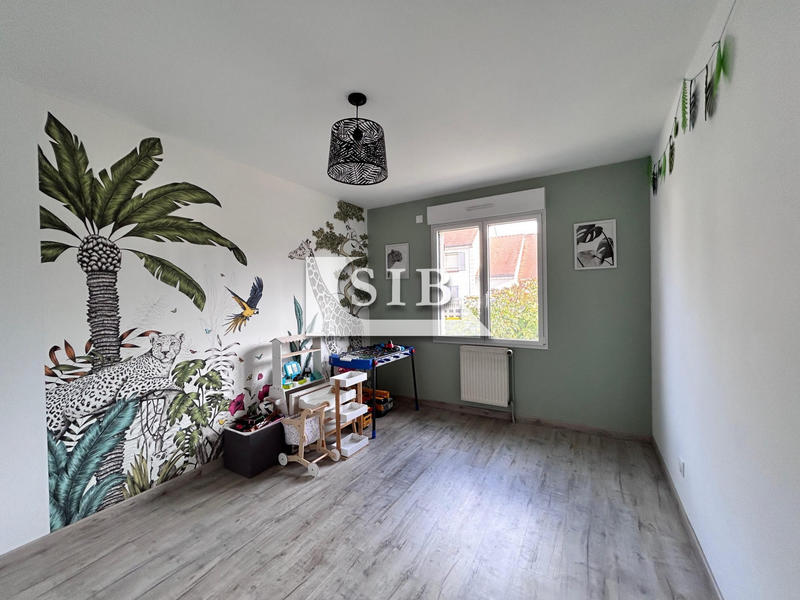 Maison - 168 m² - 8 pièces