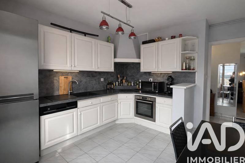 Appartement - 77 m² - 4 pièces