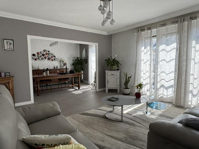 Appartement - 108 m² - 4 pièces