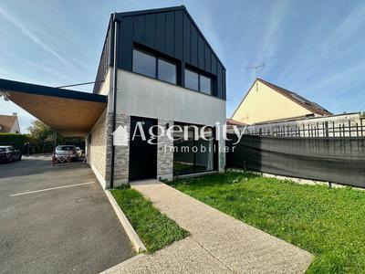 Maison - 81 m² - 4 pièces