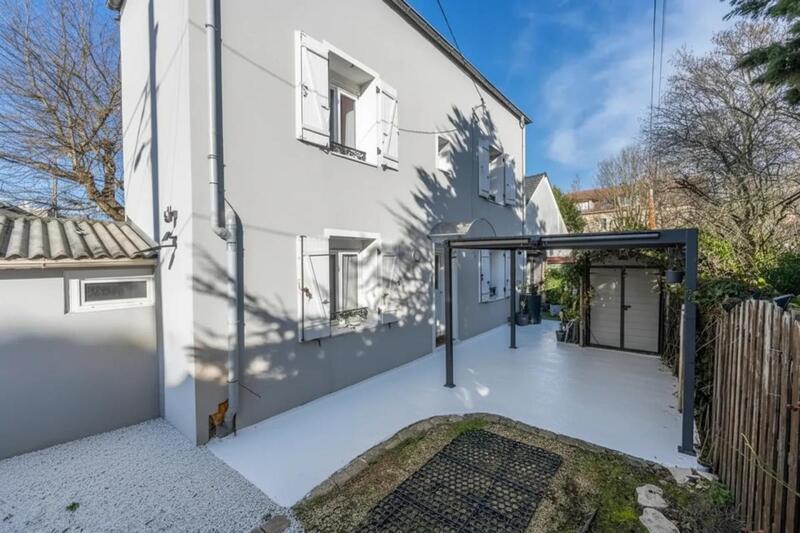 Maison - 85 m² - 5 pièces