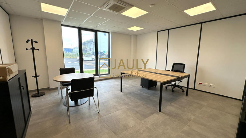 Entrepôt - 2 507 m²