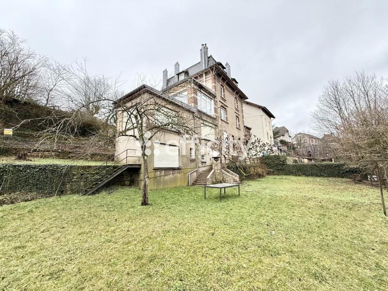 Demeure - 395 m² - 12 pièces