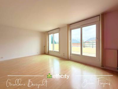 Appartement - 83 m² - 3 pièces