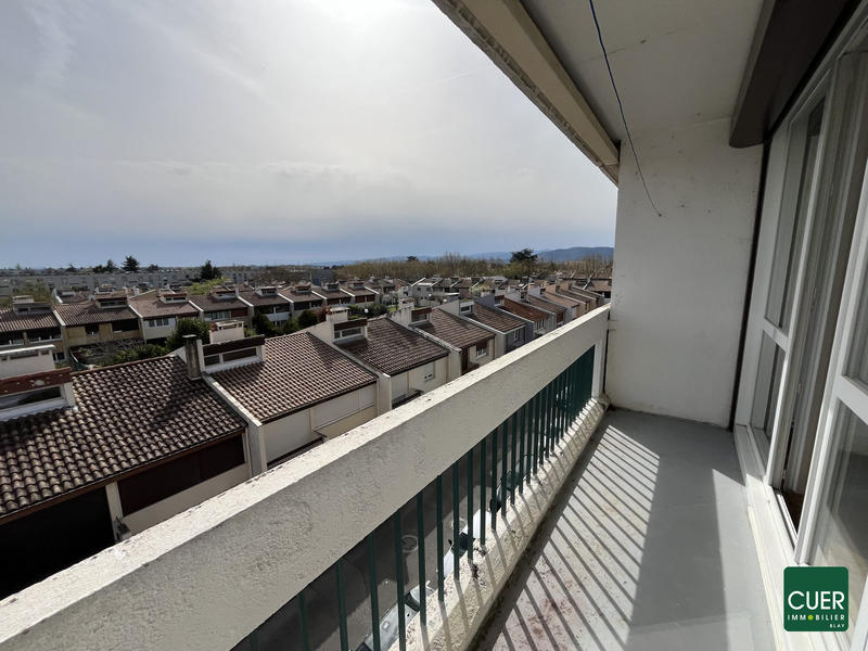 Appartement - 102 m² - 4 pièces