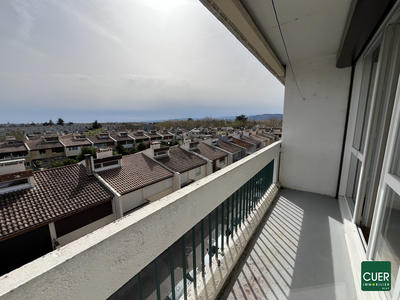 Appartement - 102 m² - 4 pièces