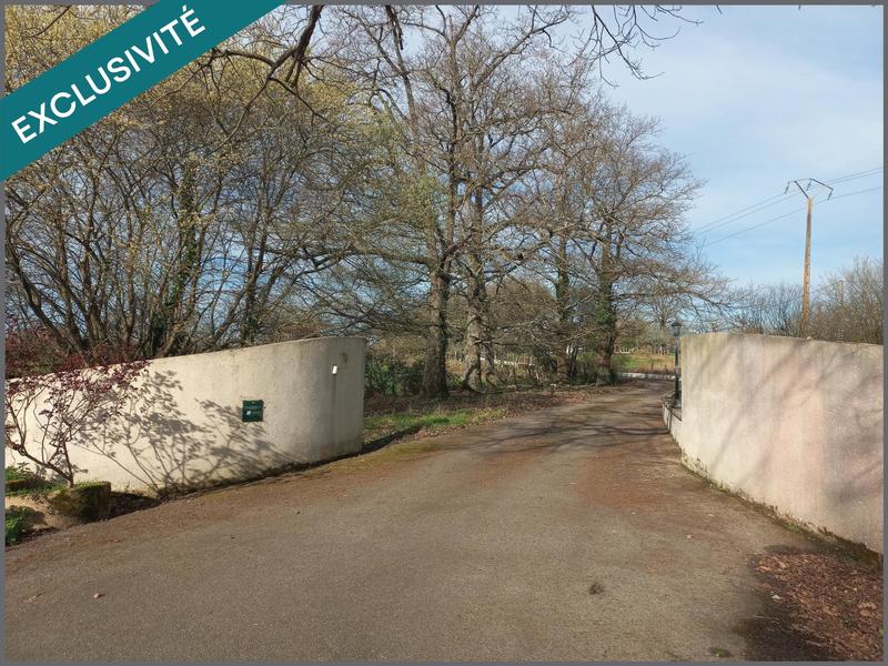 Maison - 95 000 m² - 6 pièces