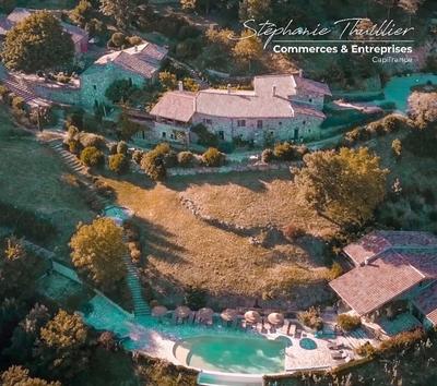 Fonds de commerce - 900 m²