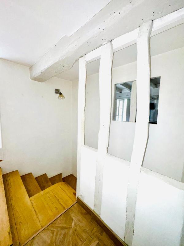 Maison - 203 m² - 7 pièces