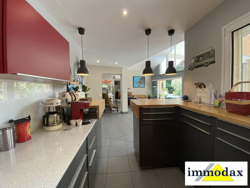 Maison contemporaine - 192 m² - 6 pièces