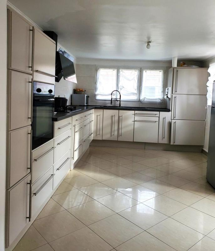 Maison - 102 m² - 5 pièces