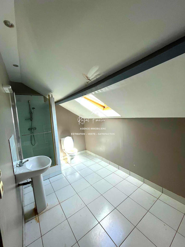 Maison - 96 m² - 5 pièces