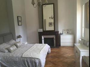 Propriété - 634 m² - 12 pièces