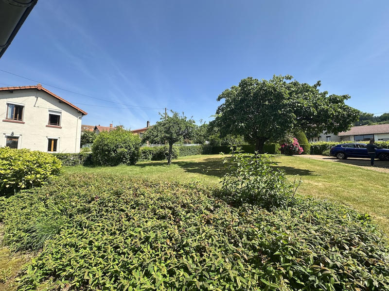 Maison - 180 m² - 9 pièces