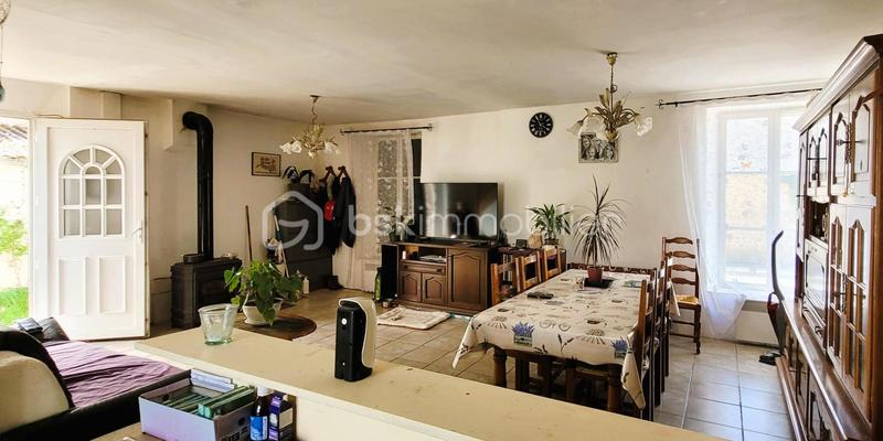 Maison de village - 80 m² - 4 pièces