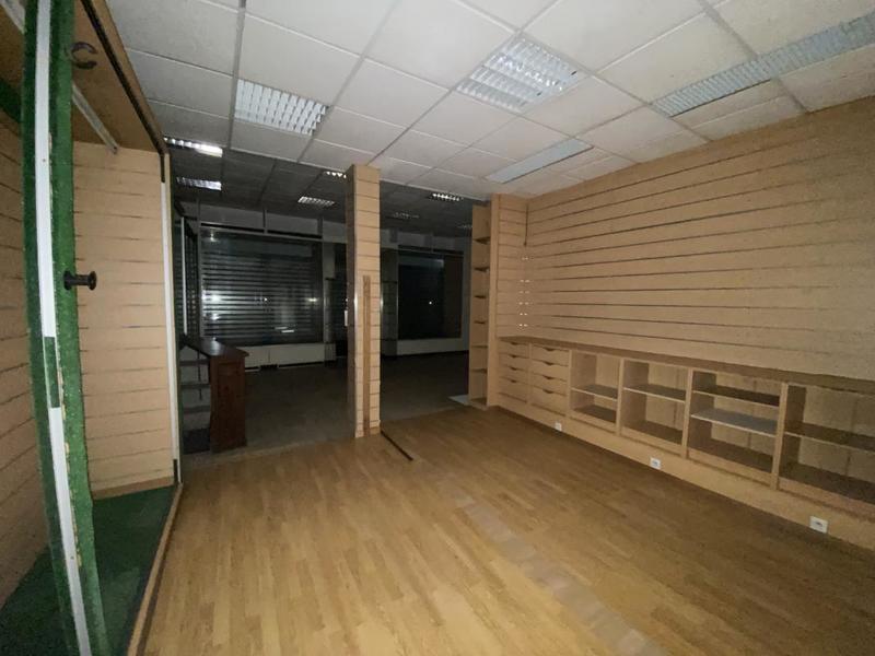 Local commercial - 63 m²