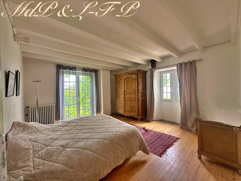 Maison - 294 m² - 6 pièces