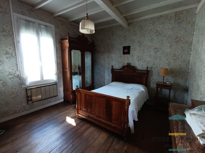 Maison ancienne - 185 m² - 8 pièces