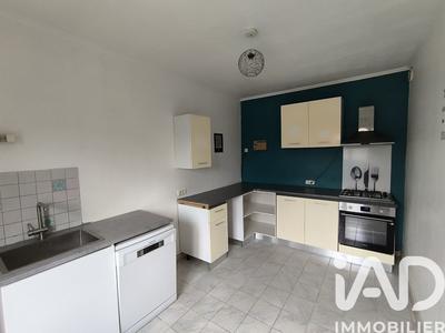 Maison - 98 m² - 4 pièces