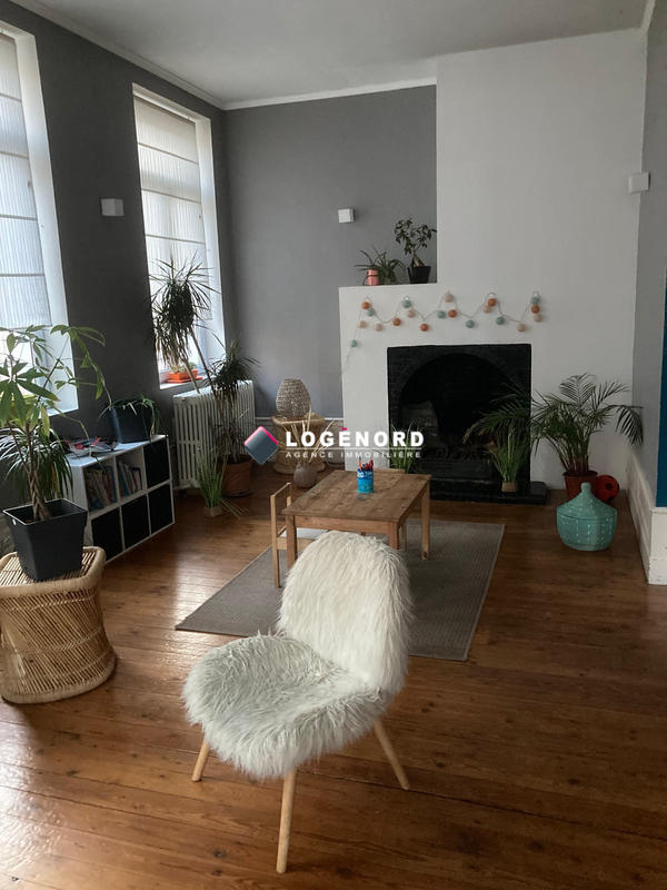 Duplex - 250 m² - 9 pièces