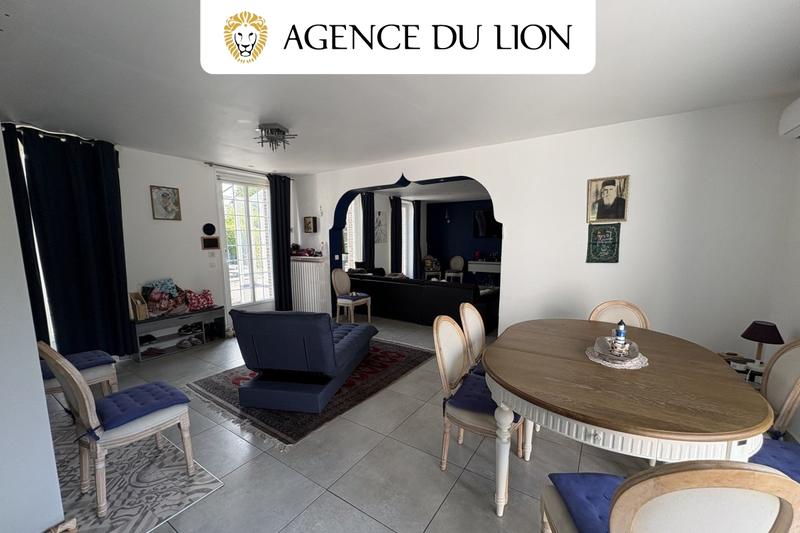 Propriété - 359 m² - 13 pièces