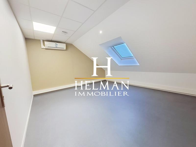 Bureau - 331 m² - 14 pièces