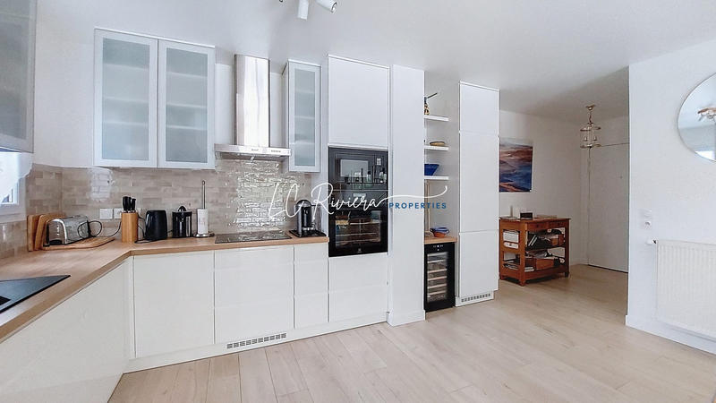 Appartement - 75 m² - 3 pièces