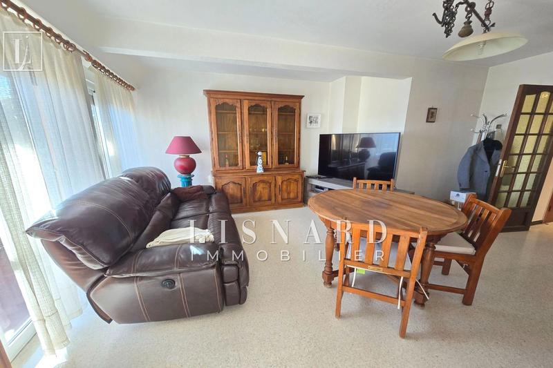 Appartement - 70 m² - 3 pièces