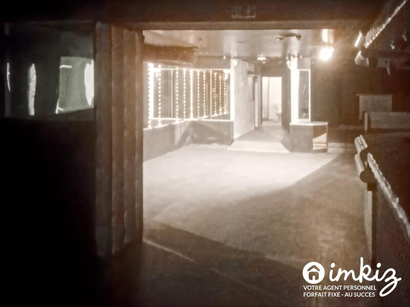 Maison - 532 m² - 10 pièces