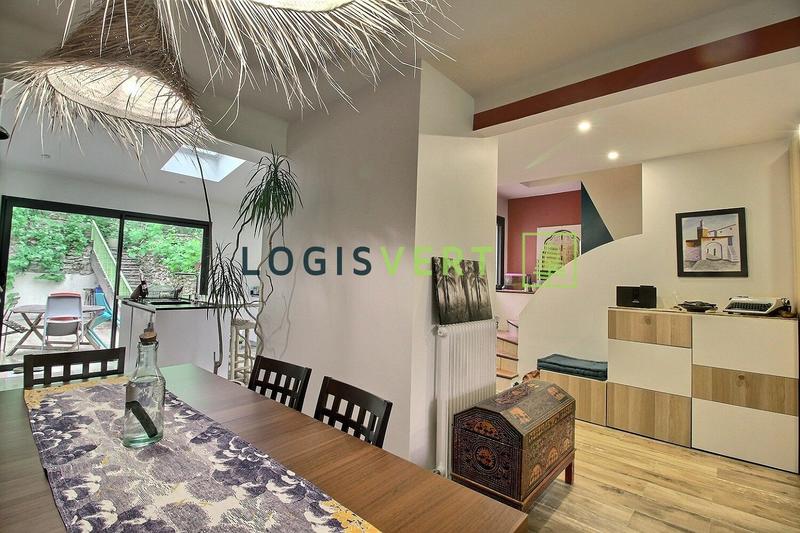 Appartement - 141 m² - 7 pièces