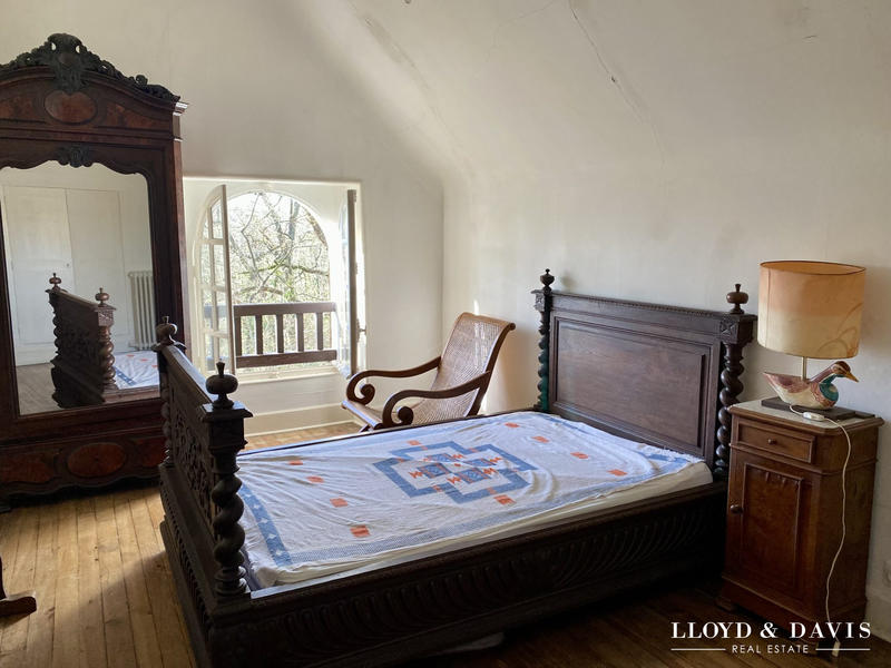 Maison - 200 m² - 7 pièces