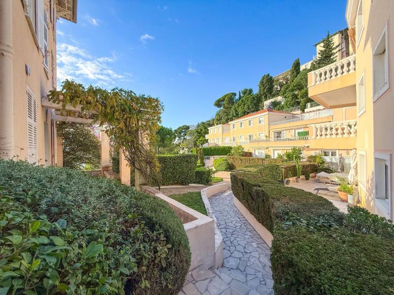 Appartement - 98 m² - 3 pièces