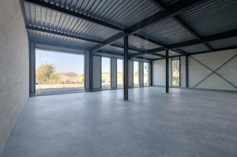 Entrepôt - 163 m²