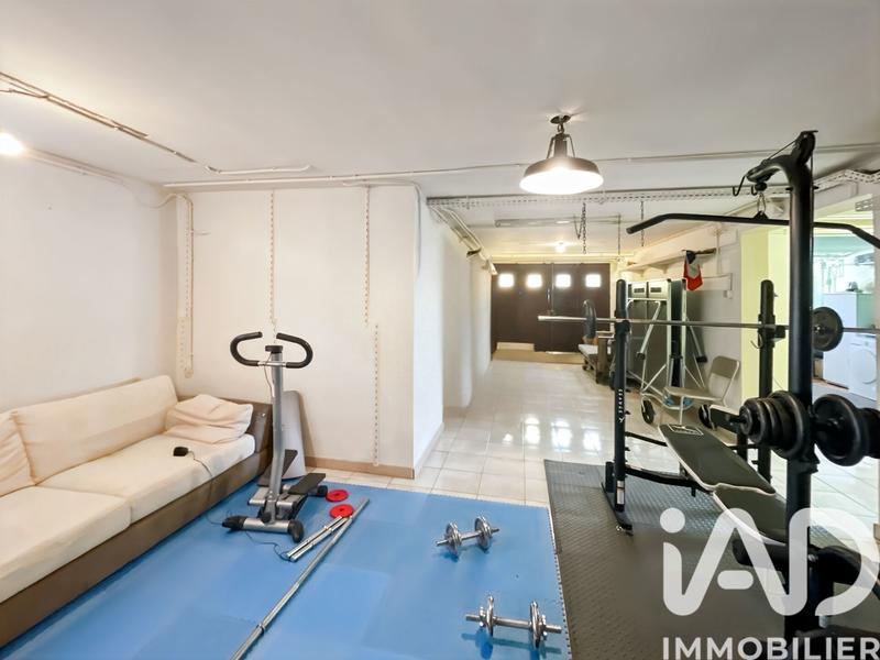 Maison - 200 m² - 8 pièces