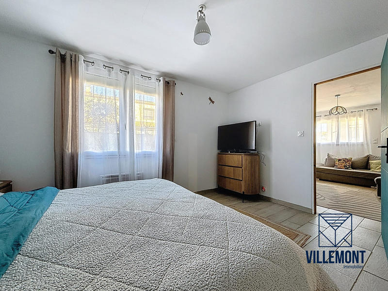 Maison - 210 m² - 9 pièces