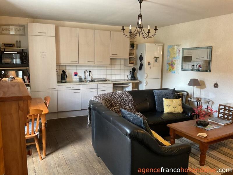 Maison - 280 m² - 12 pièces