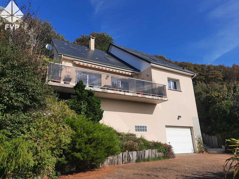 Maison - 121 m² - 4 pièces