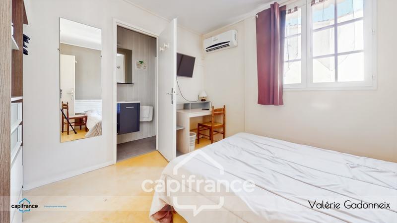 Propriété - 765 m² - 23 pièces