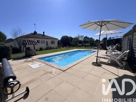 Maison - 98 m² - 5 pièces