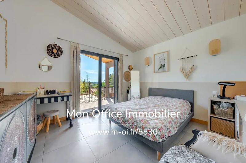 Maison - 166 m² - 5 pièces