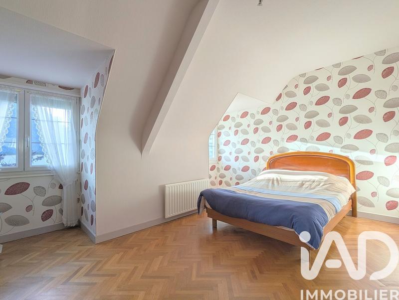 Maison - 136 m² - 7 pièces