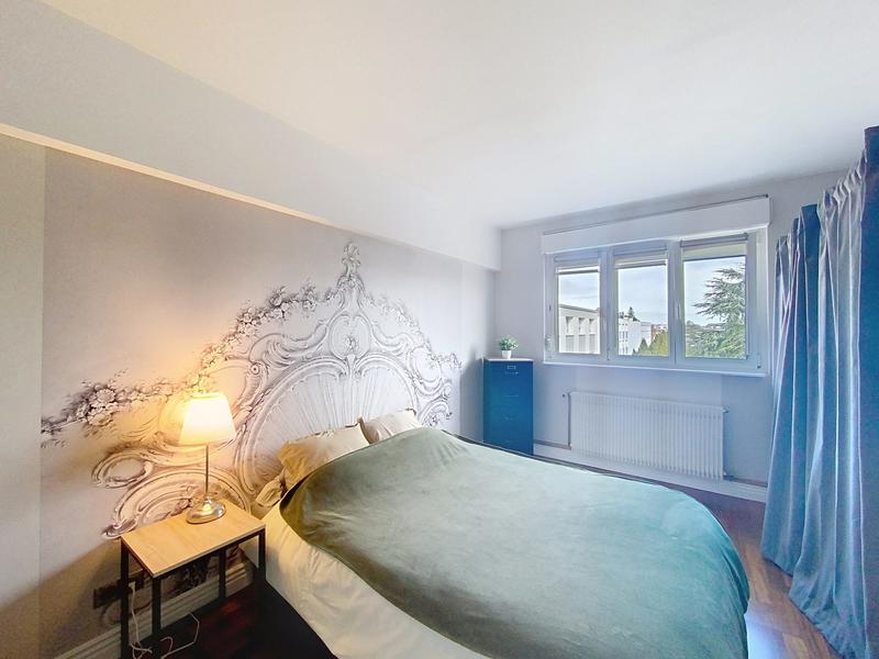 Appartement - 85 m² - 4 pièces