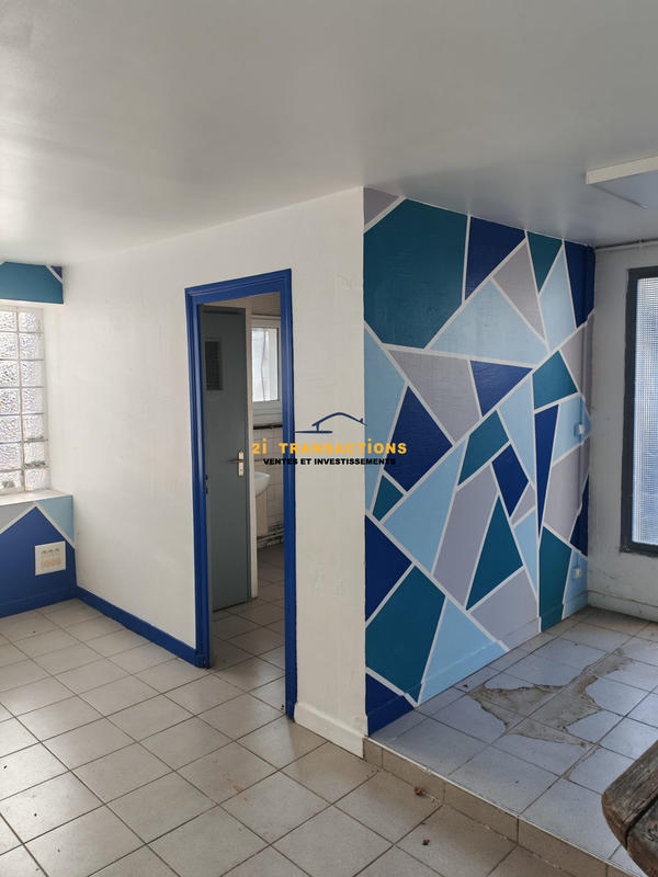 Local d'activités - 250 m²