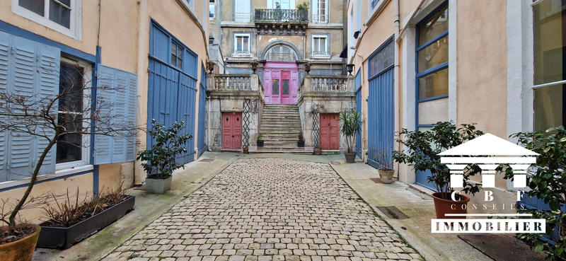 Appartement - 87 m² - 3 pièces