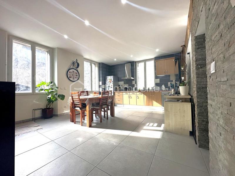 Maison - 128 m² - 5 pièces