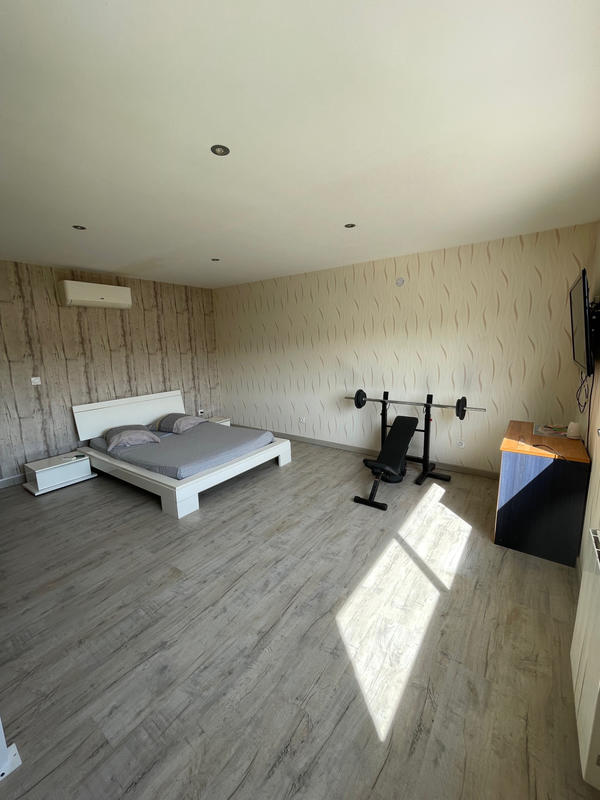 Villa - 193 m² - 6 pièces